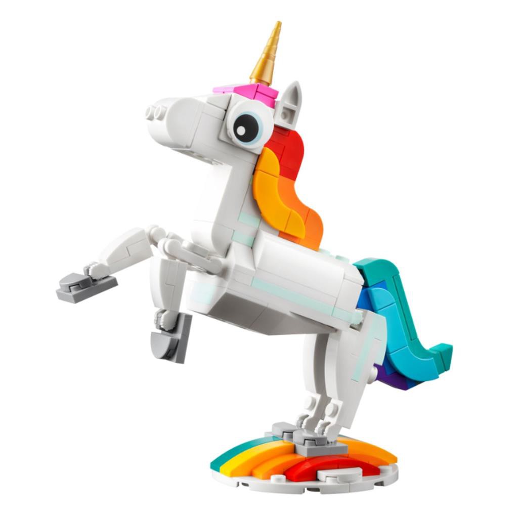 LEGO 31140 CREATOR MAGISCHE EENHOORN 2